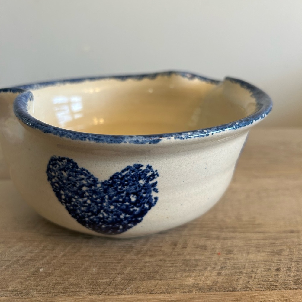 Marshall Pottery Texas | Small Heart Shaped Bowl Primitive Hearts Signed 3.25” - Picture 6 of 11
